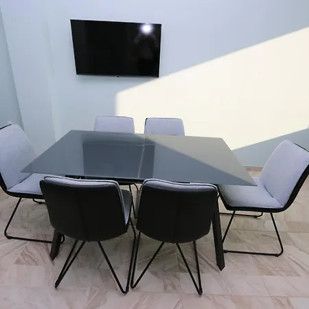 Apartament Panoramic Penthouse *