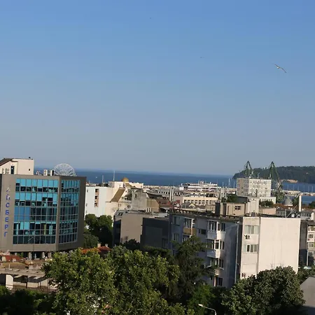 Panoramic Penthouse * فارنا